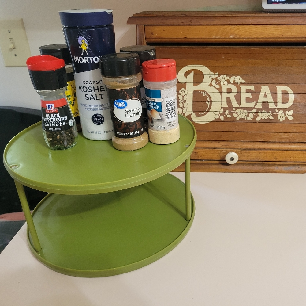 Vintage Green Rubbermaid 2 tier lazy susan